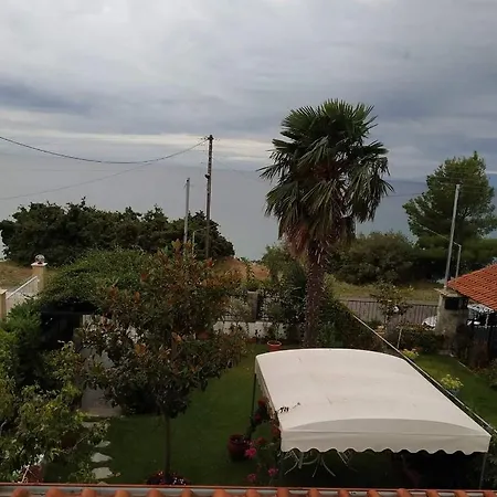 בית כפרי Papa's Seaview *